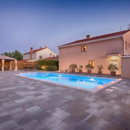 Holiday Home With Pool - Villa Marijana Kozino