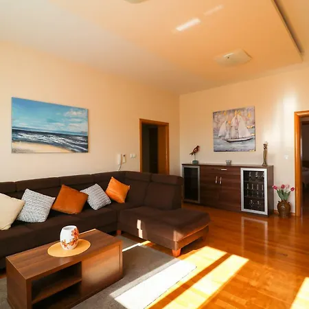 Villa Holiday Home With Pool - Villa Marijana Kozino
